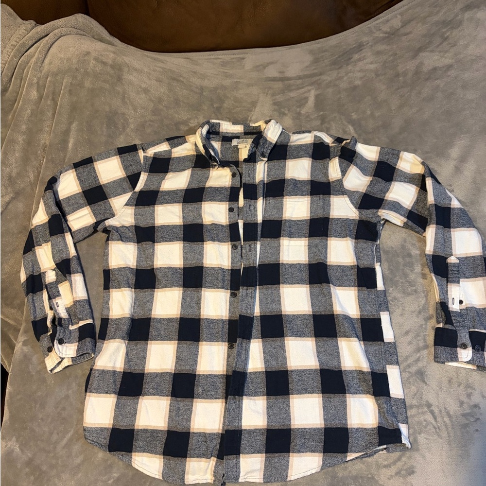 Croft & Barrow Navy and Cream Checkered Shirt